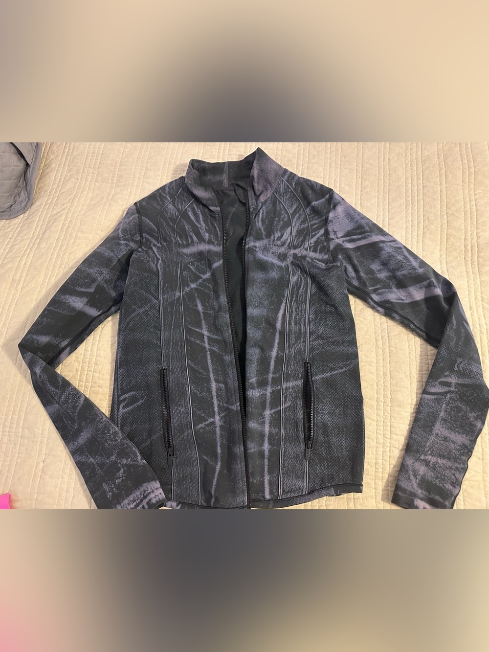Lululemon Ebb to Street Define Graphite Grey Wash Patterned Zip Jacket size 10